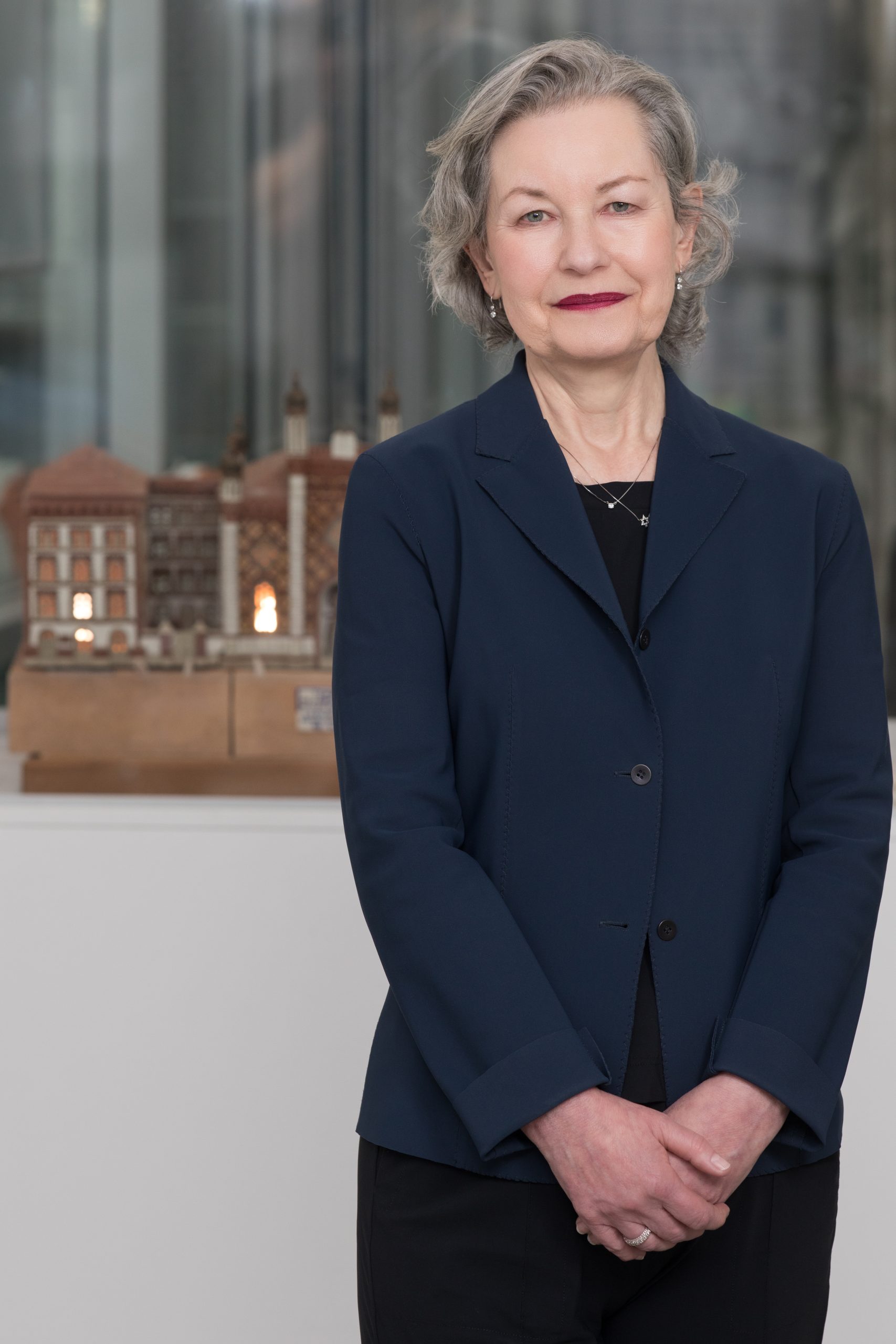 Dwora Stein